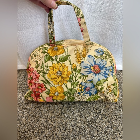 Vintage Handbags - Vintage 70’s Floral Tote / Cosmetic Bag With Zipper Closure GVC Cottagecore Boho